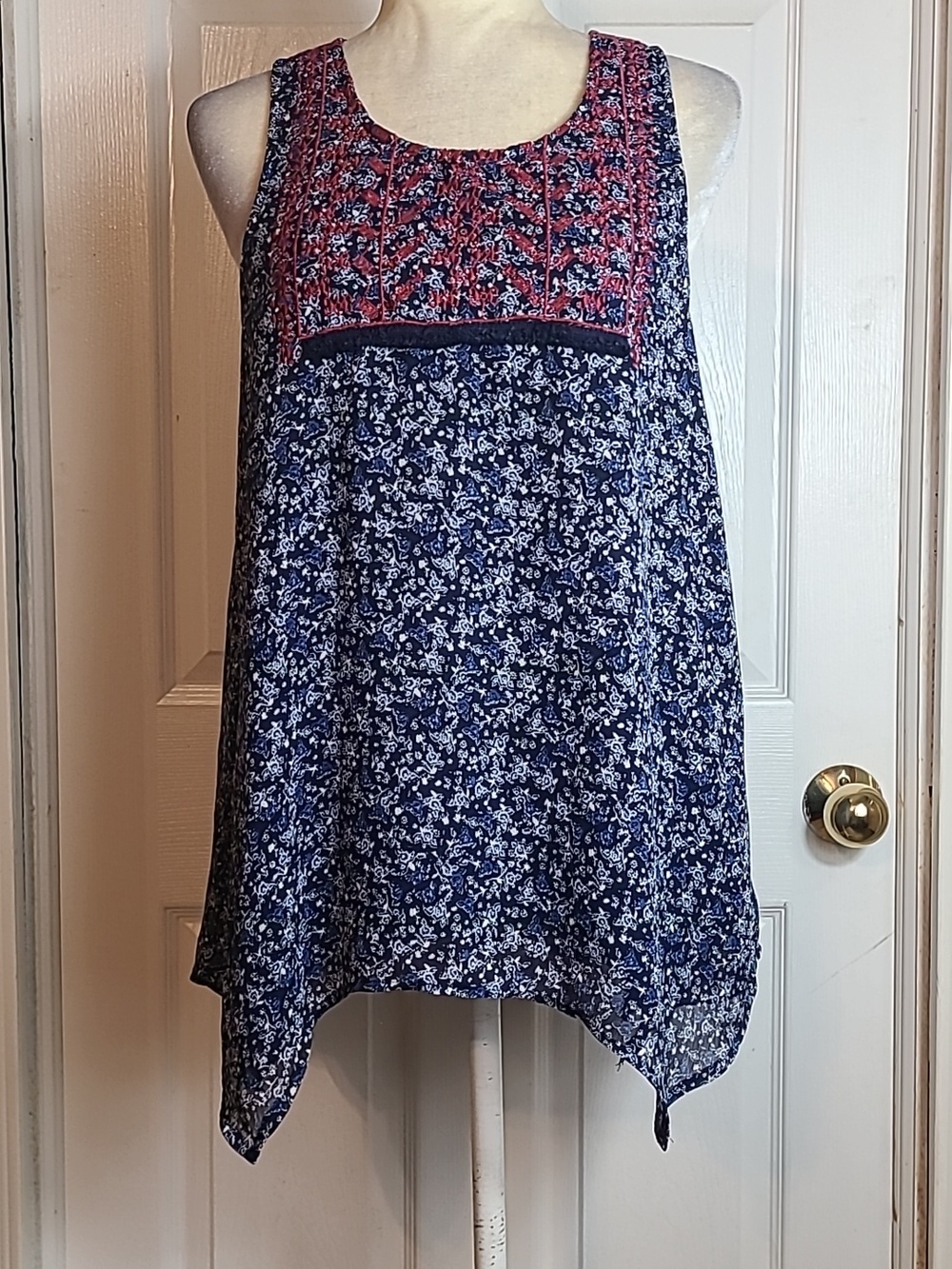 Knox Rose Tunic Blouse
